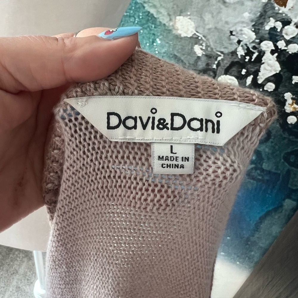 Davi & Dani | Neutral Batwing lightweight cardigan - Picture 6 of 7